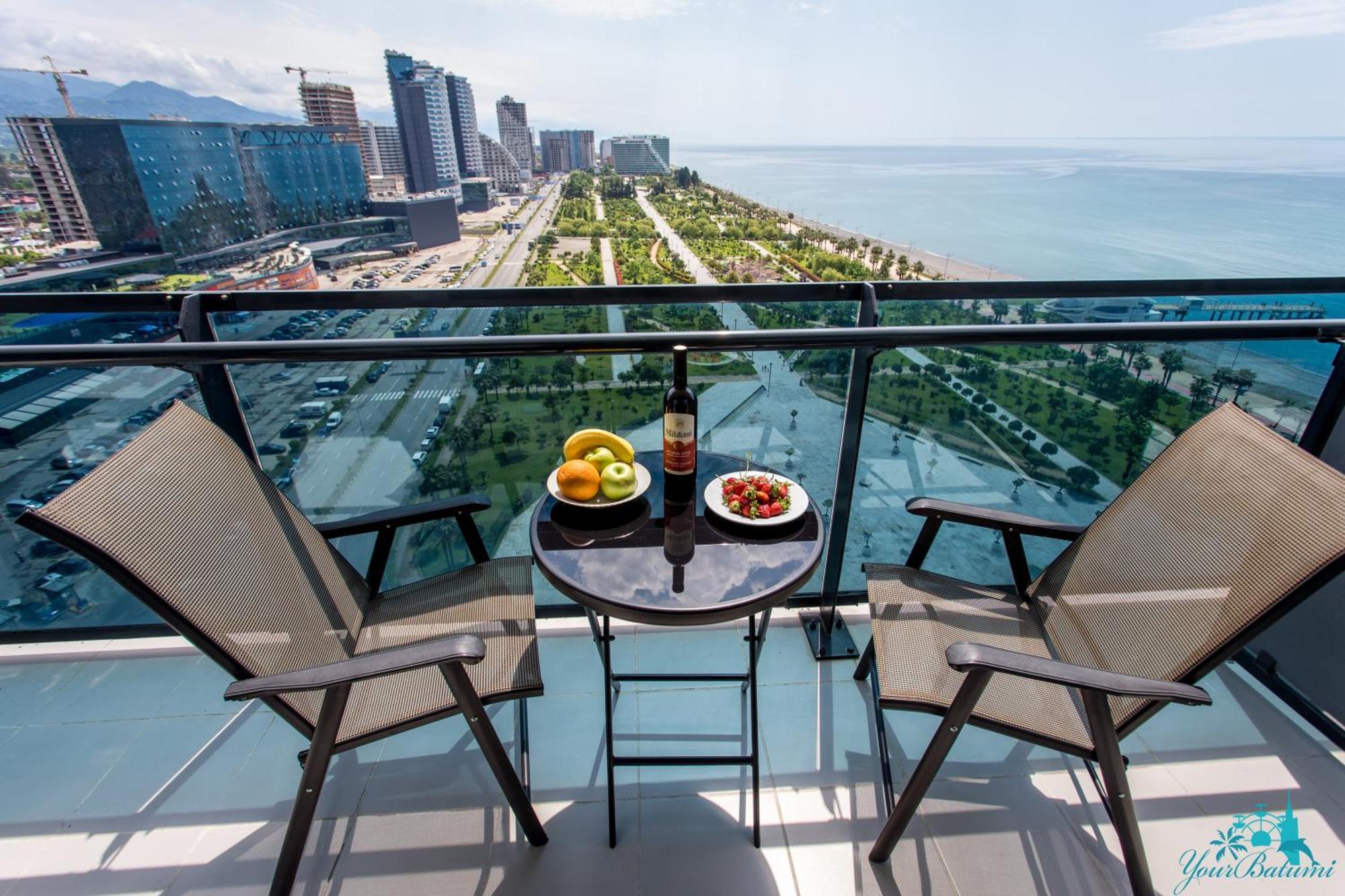 Your Beach Tower Batumi Habitación foto